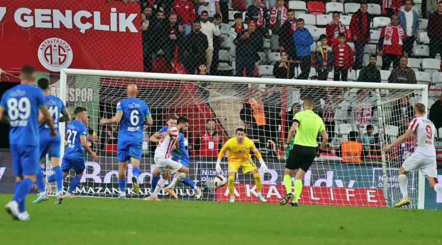 Trendyol Süper Lig: Antalyaspor: 0 - Çaykur Rizespor: 0 (maç Sonucu)