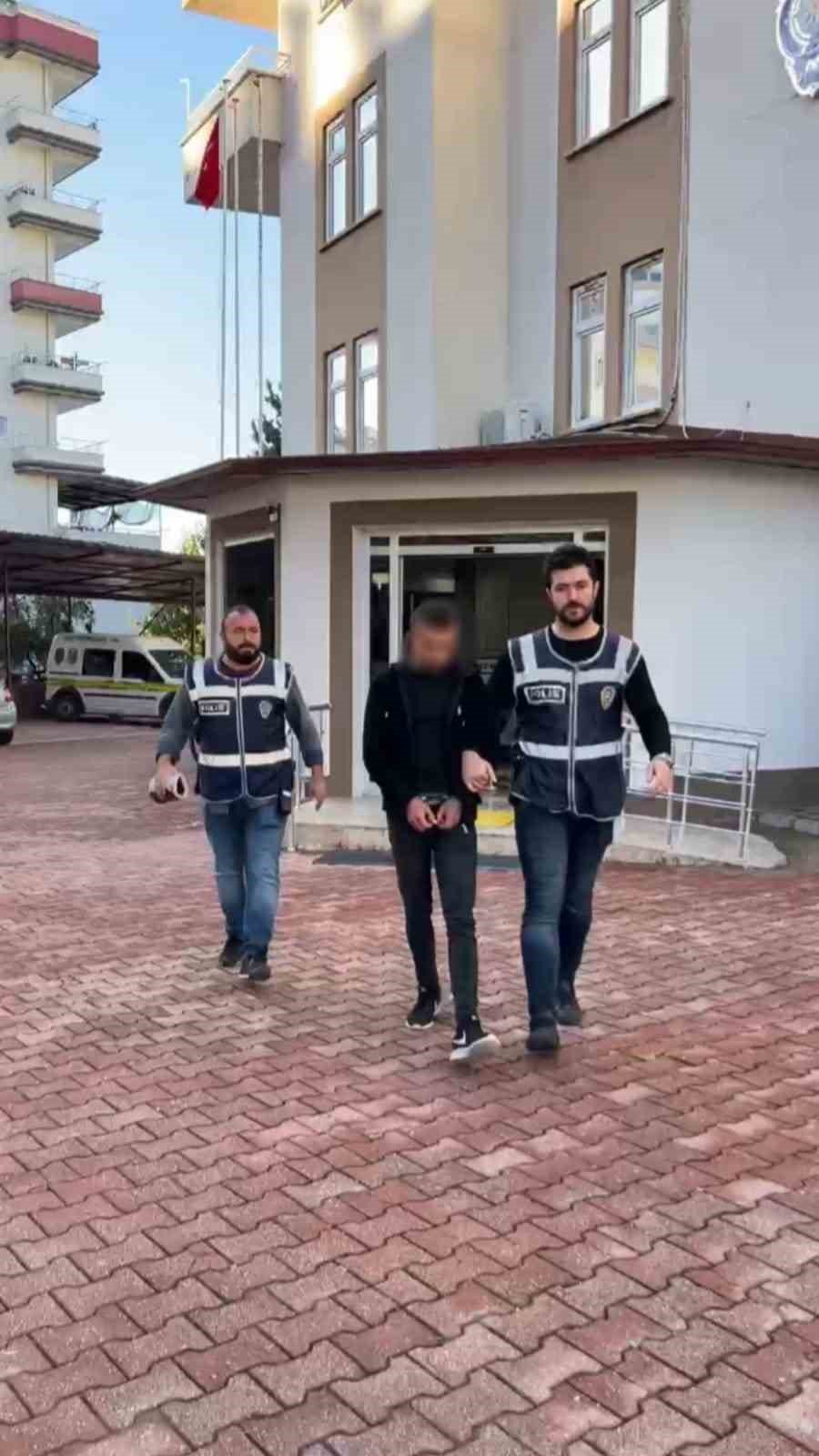 Antalya’da Aranan 96 Şüpheli Yakalandı