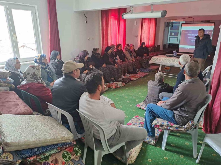 Eskişehir’de ’hanımlar Hayvanlarını Tritikale İle Besliyor’ Projesi Bilgilendirme Toplantısı Yapıldı