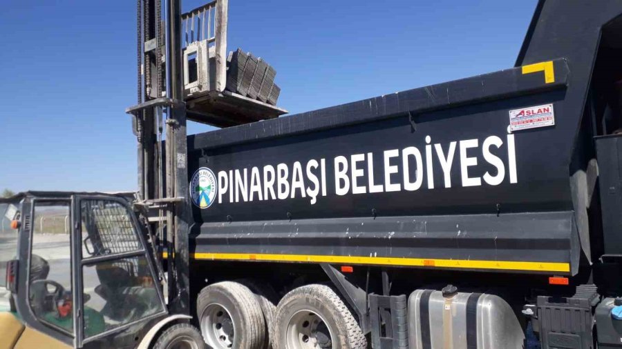 Büyükşehir, 250 Bin Metrekare Kilit Beton Parke Taşı Üretti