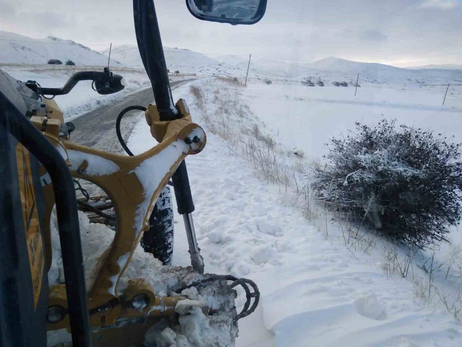 Büyükşehir, Kardan Kapanan 256 Kilometrelik Yolu Ulaşıma Açtı