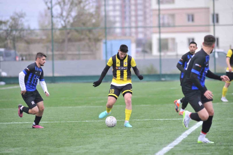 Kayseri Süper Amatör Küme: Kayserigücü Fk: 3 - İsmail Okumuş Fk: 1