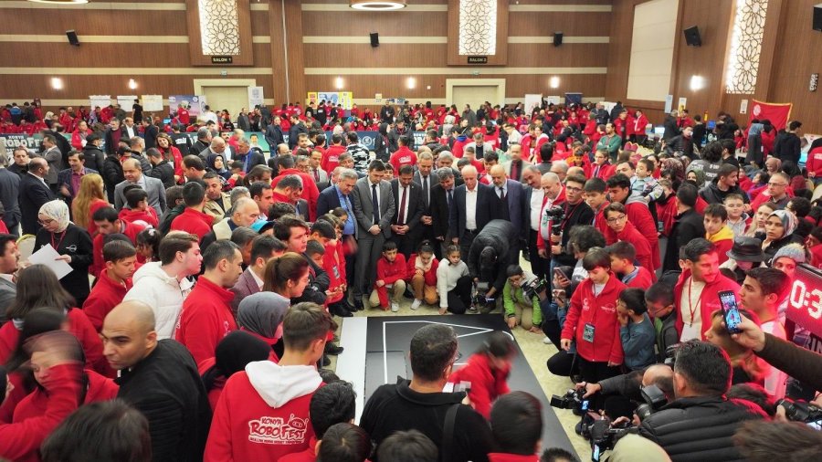 Konya Robofest Robot Yarışması Başladı