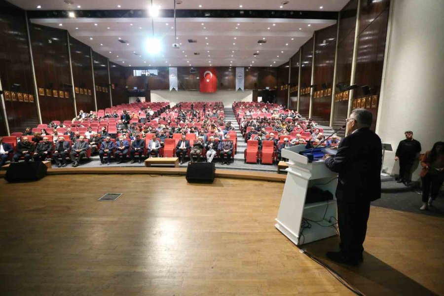 Başkan Büyükkılıç, İslam Tarihçisi Köksal’ın Konu Edildiği Panele Katıldı