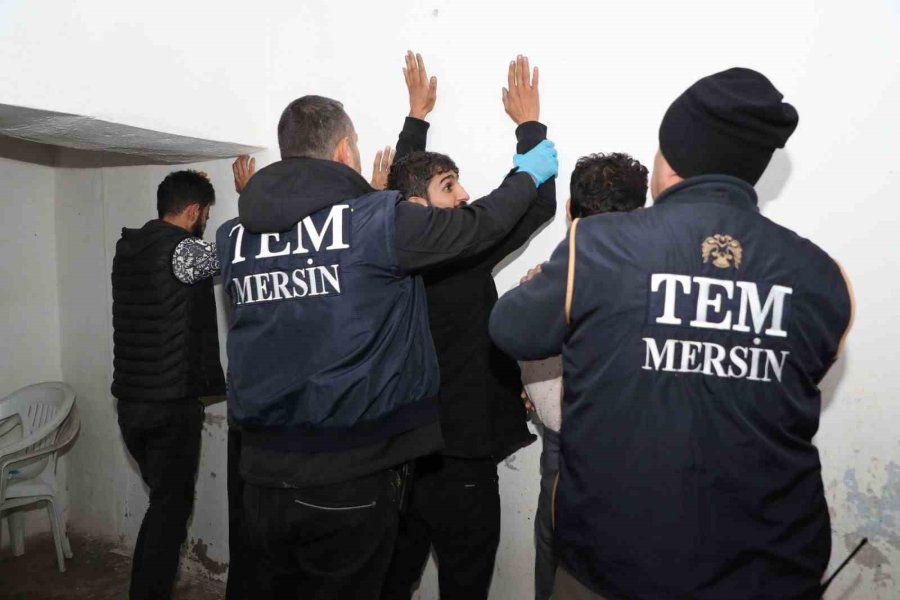 Mersin’de Pkk/kck Ve Fetö/pdy Operasyonu: 10 Gözaltı