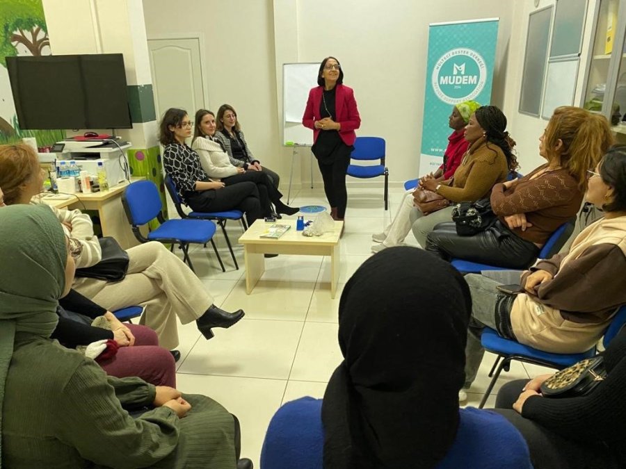 Anadolu Üniversitesi Sosyal Hizmet Bölümü’nden Kadın Mültecilere Destek