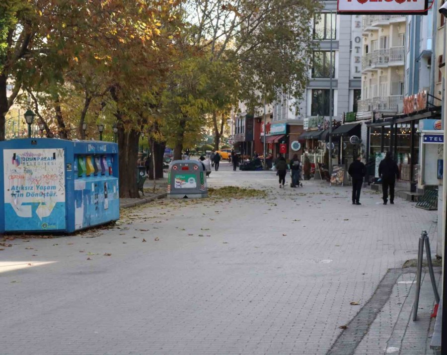 Soğuk Ve Yağışlı Hava Bile Vatandaşların Gondol Keyfine Engel Olamadı