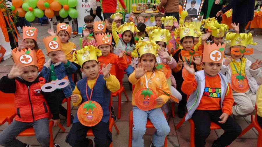 Vitamin C Şenliği’nde Renkli Görüntüler Ortaya Çıktı