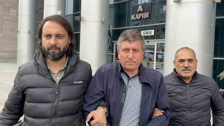 Rus Eşini 14 Yerinden Bıçaklayarak Öldüren Şahsın Yargılandığı Dava Ertelendi