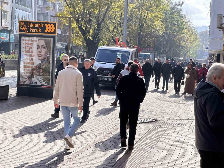 Eskişehir’de Yasaklanan Dilencilik Yöntem Değiştirdi