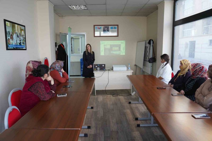 Belde Evi Kursiyerlerine İklim Değişikliği Anlatıldı