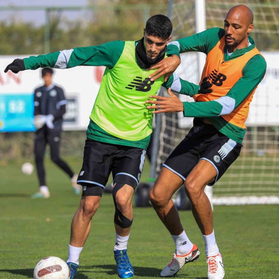 Konyaspor, Beyoğlu Yeni Çarşı Maçı Hazırlıklarına Başladı