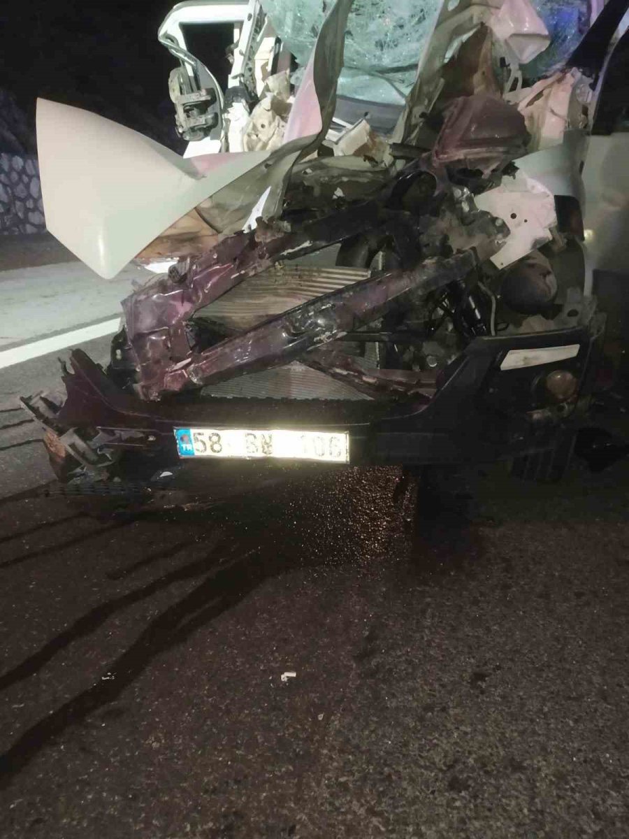 Tarsus’ta Trafik Kazası: 1 Yaralı