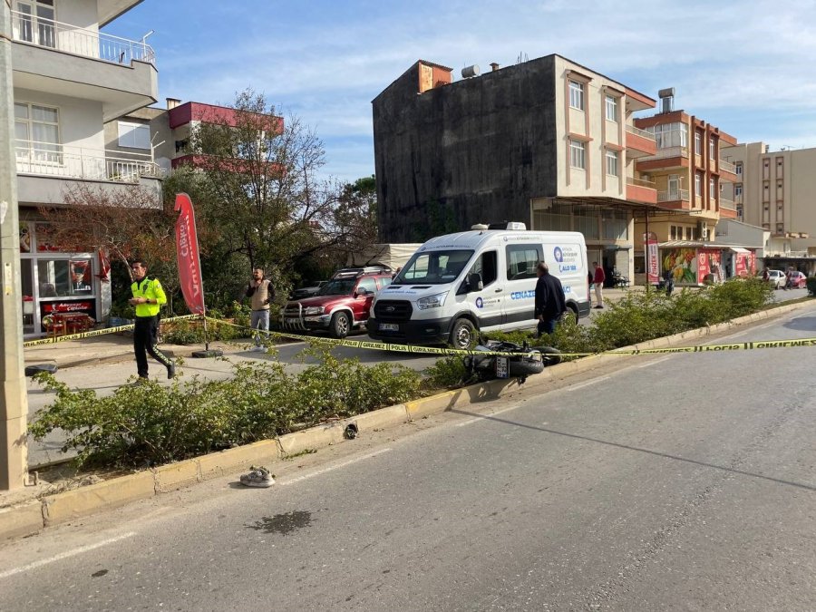 Motosikletleri İle Gezmeye Çıkan Gencin Feci Sonu: 1 Ölü, 1 Yaralı