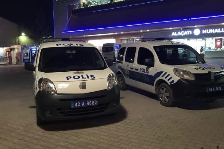 Konya’da 1,5 Yaşındaki Çocuğun Yürüyen Merdivende Kopan 2 Parmağı Yerine Dikildi