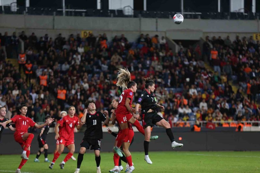 Uefa Kadınlar Uluslar Ligi: Türkiye: 2 - Gürcistan: 0