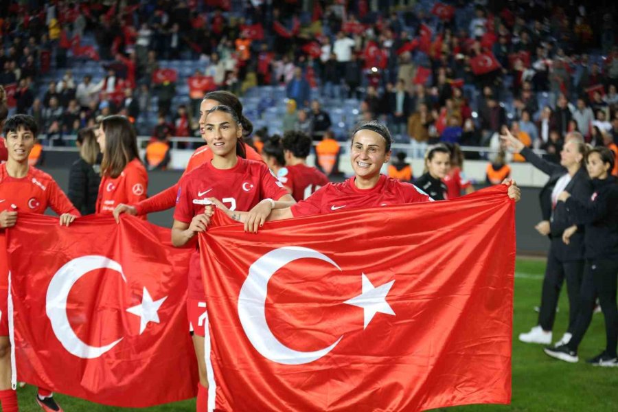 Uefa Kadınlar Uluslar Ligi: Türkiye: 2 - Gürcistan: 0