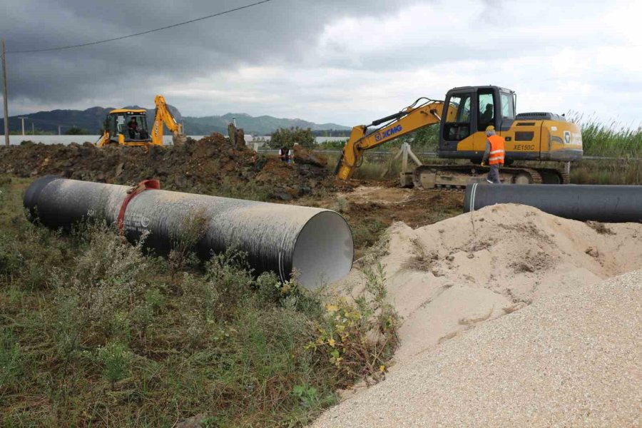 Asat, Serik’in 3 Mahallesinde İçme Suyu Hatlarını Yeniliyor