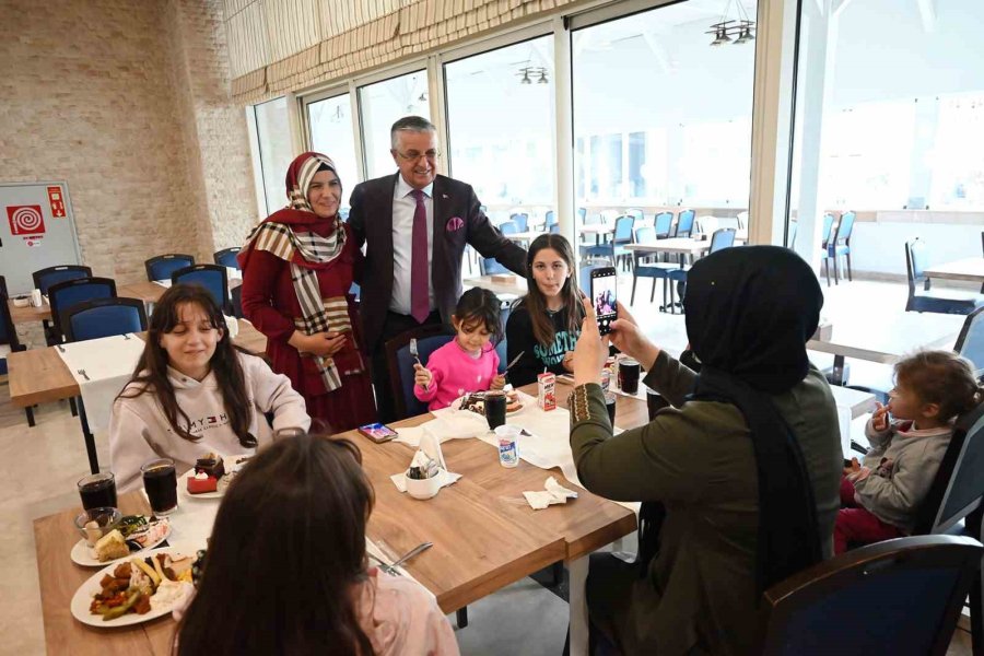 Başkan Topaloğlu:"engelliler İçin Elimizden Gelen Tüm İmkanları Kullanmamız Gerekiyor"