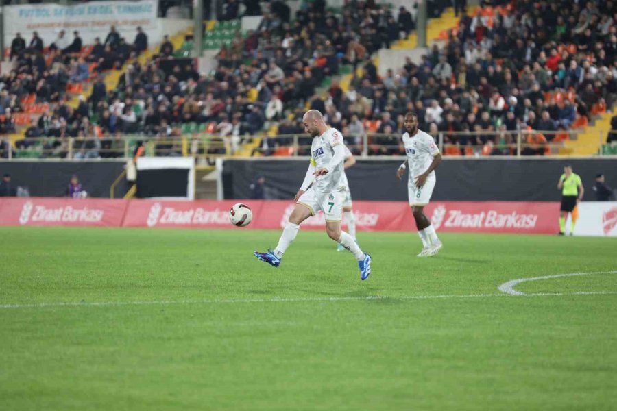 Ziraat Türkiye Kupası: Corendon Alanyaspor: 1 - Kocaelispor: 0