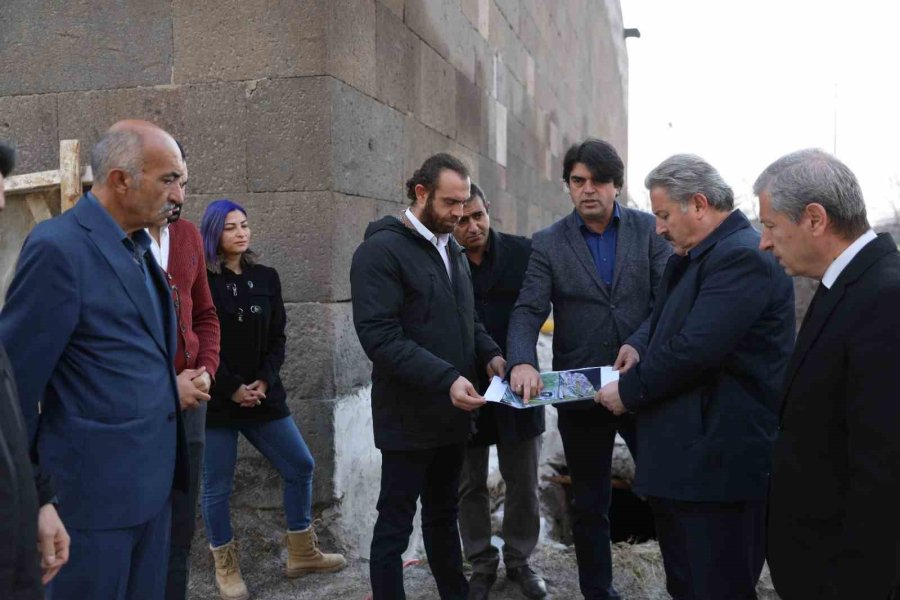 Köşk Medrese Hizmete Girmek İçin Gün Sayıyor