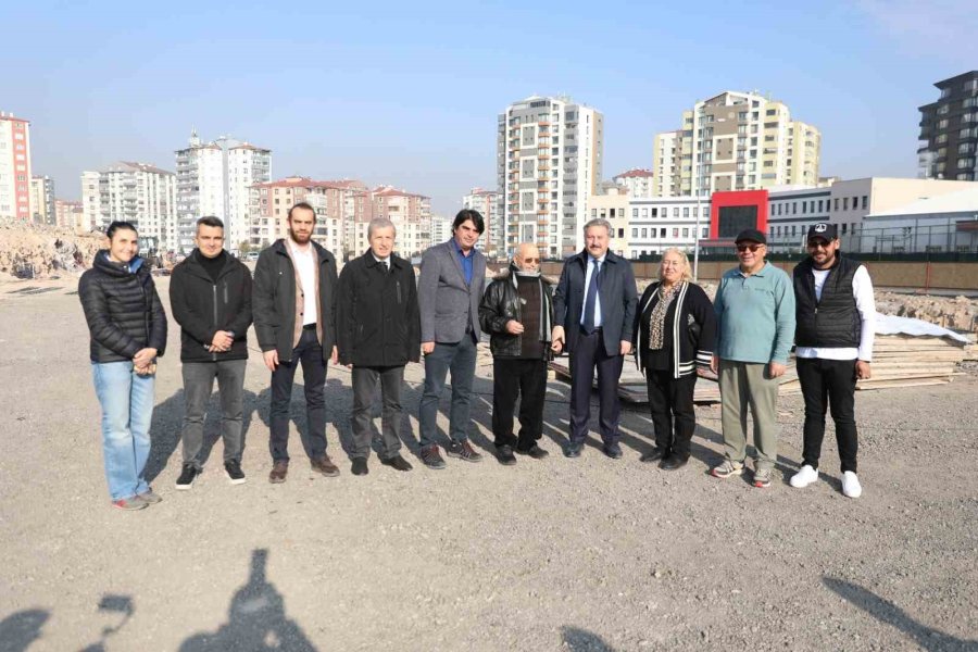 Köşk Mahallesi’nin İlkokul Ve Ortaokul İhtiyacı Gideriliyor