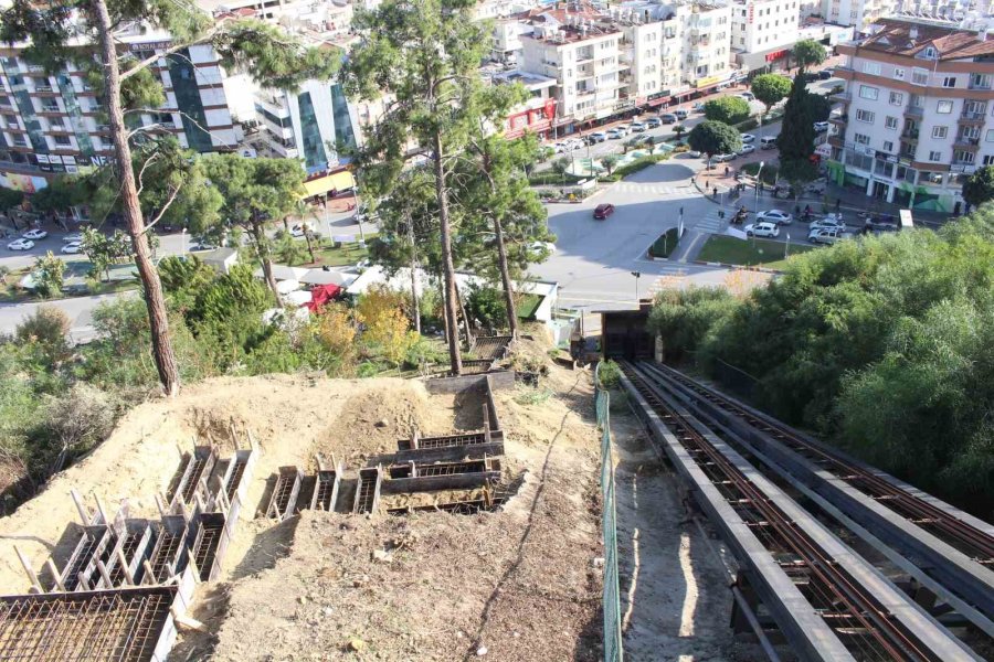 Türkbeleni’nde Merdiven Yapımına Başlandı