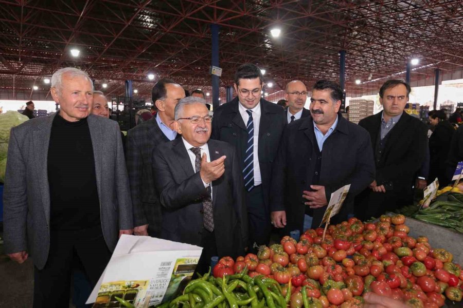 Başkan Büyükkılıç’tan ‘pazar Yeri’ Ziyareti