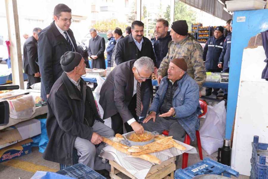 Başkan Büyükkılıç’tan ‘pazar Yeri’ Ziyareti