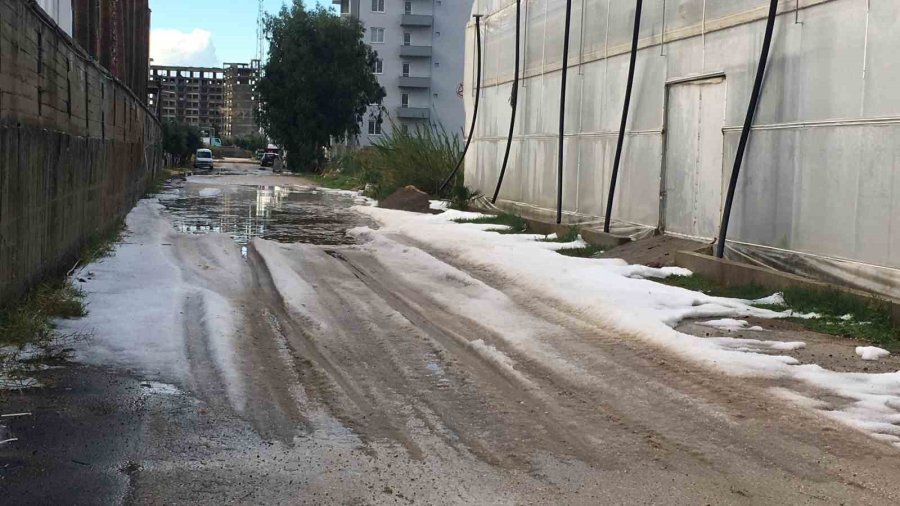 Mersin’de Sağanak Yağış Sabaha Kadar Etkili Oldu