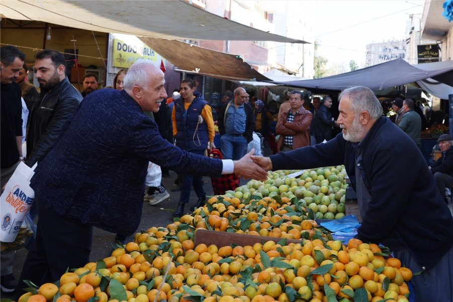 Başkan Gültak, Kiremithane Mahallesi Semt Pazarını Gezdi