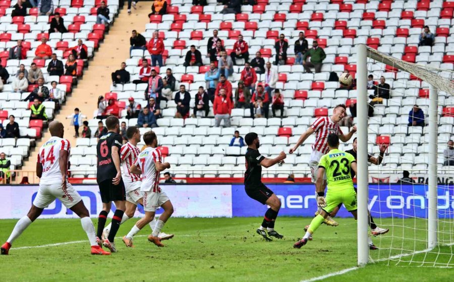 Trendyol Süper Lig: Antalyaspor: 2 - Fatih Karagümrük: 1 (maç Sonucu)