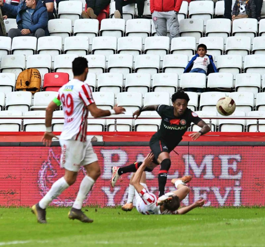 Trendyol Süper Lig: Antalyaspor: 2 - Fatih Karagümrük: 1 (maç Sonucu)