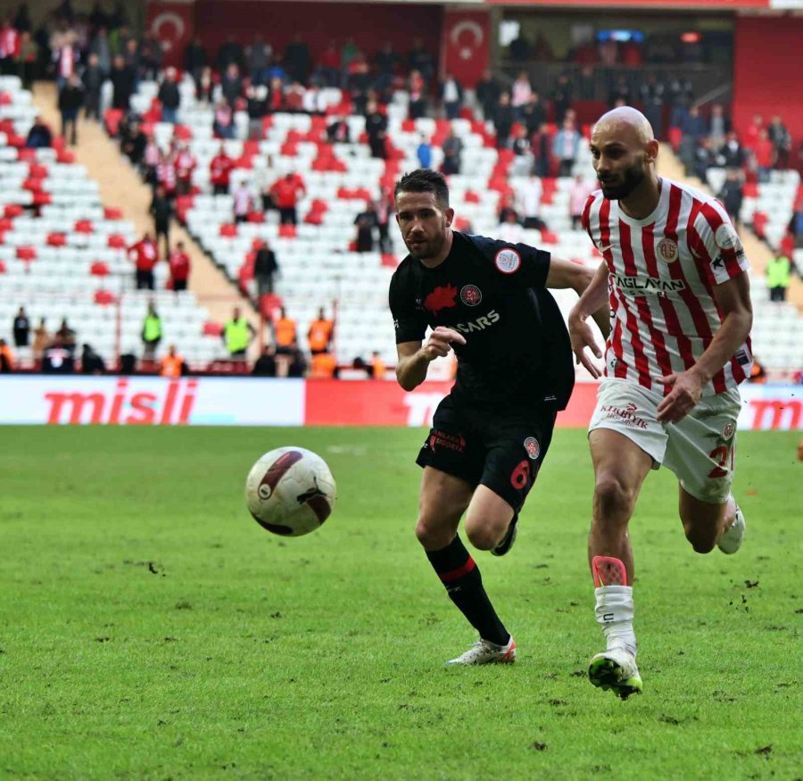 Trendyol Süper Lig: Antalyaspor: 2 - Fatih Karagümrük: 1 (maç Sonucu)