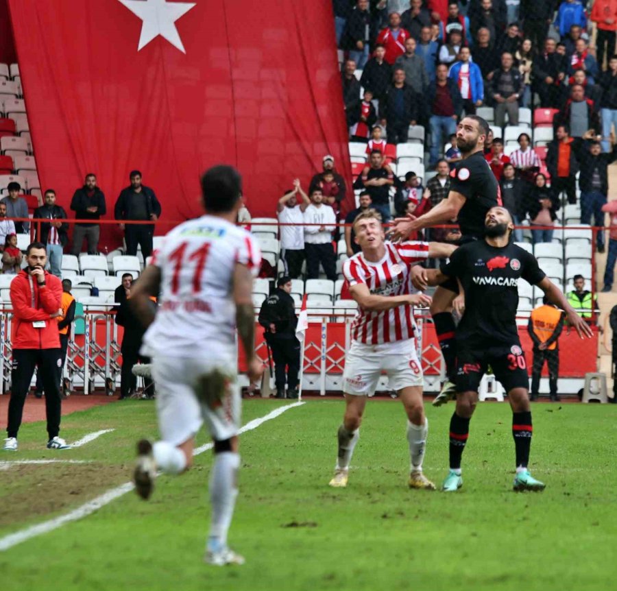 Trendyol Süper Lig: Antalyaspor: 2 - Fatih Karagümrük: 1 (maç Sonucu)