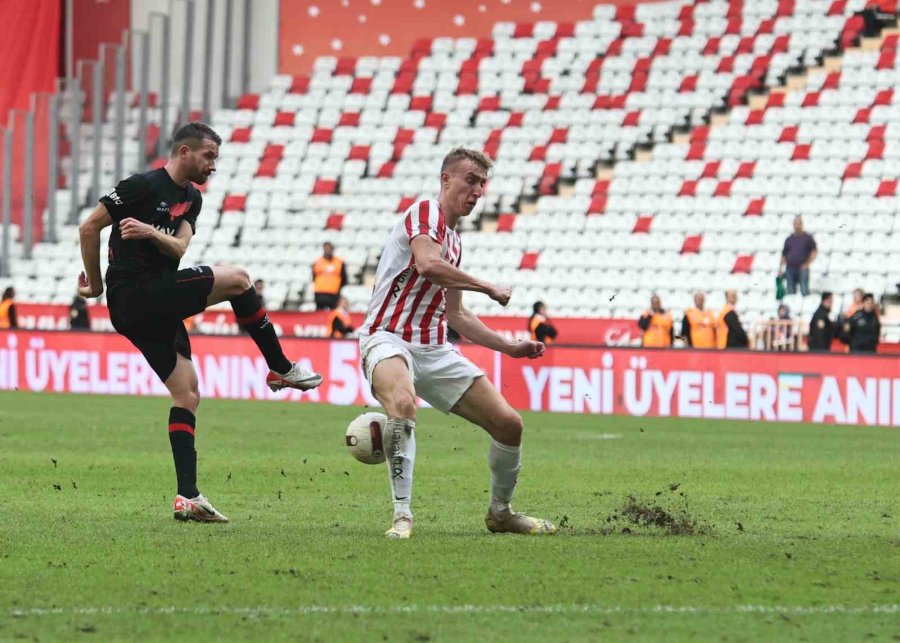 Trendyol Süper Lig: Antalyaspor: 2 - Fatih Karagümrük: 1 (maç Sonucu)