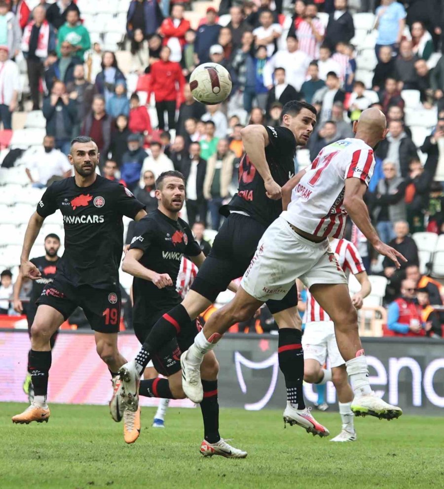 Trendyol Süper Lig: Antalyaspor: 2 - Fatih Karagümrük: 1 (maç Sonucu)