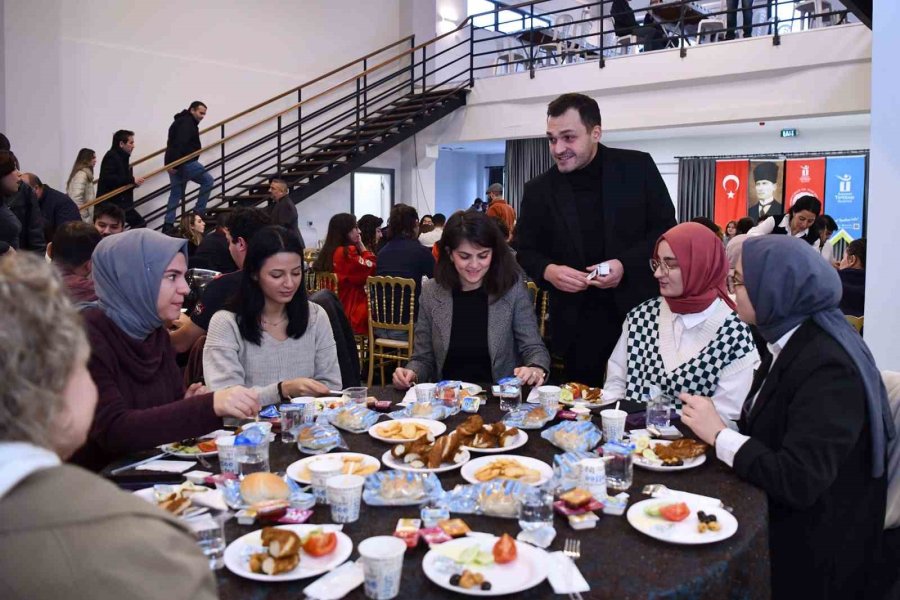 Tepebaşı Gençlik Merkezleri Gençleri Buluşturdu