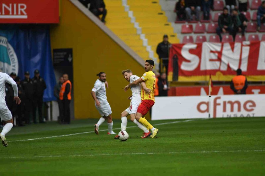 Trendyol Süper Lig: Kayserispor: 0 - Pendikspor: 0 (ilk Yarı)