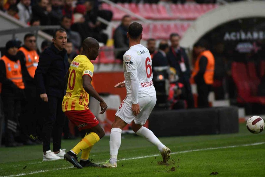 Trendyol Süper Lig: Kayserispor: 0 - Pendikspor: 0 (ilk Yarı)