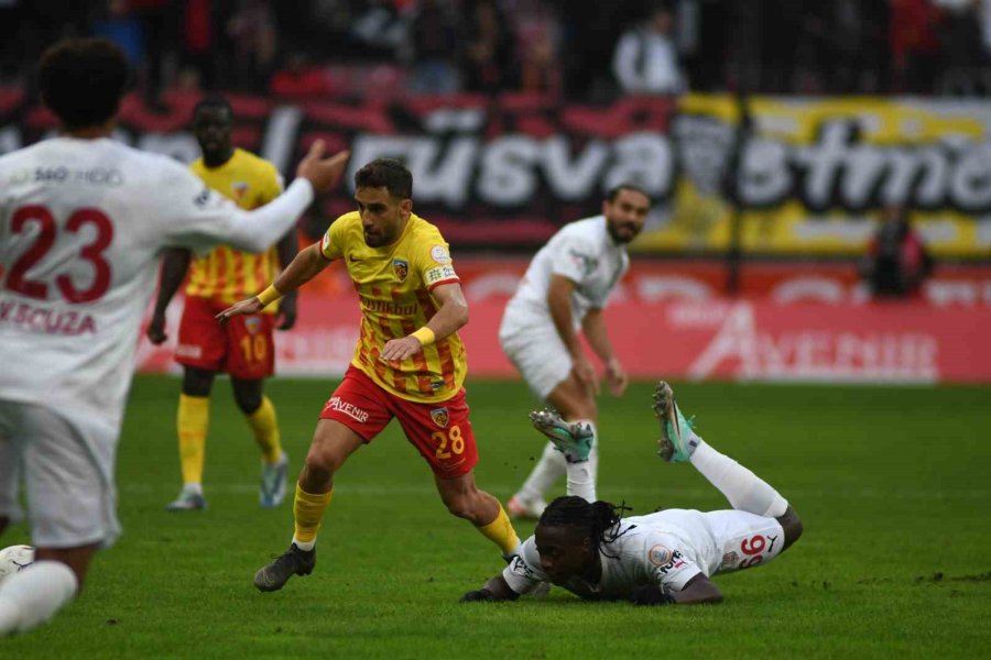 Trendyol Süper Lig: Kayserispor: 0 - Pendikspor: 0 (ilk Yarı)