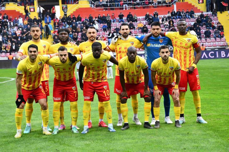 Trendyol Süper Lig: Kayserispor: 0 - Pendikspor: 0 (maç Devam Ediyor)