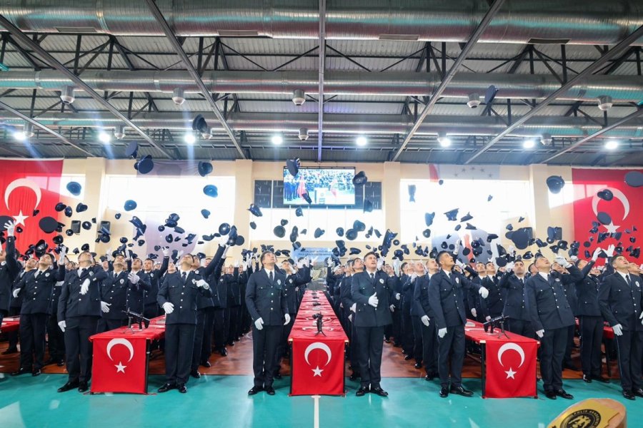 Mersin’de 446 Polis Adayı Mezun Oldu