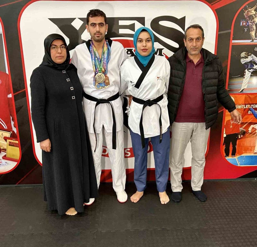 İşitme Diliyle Öğrendiği Taekwondoda Başarıdan Başarıya Koşuyor