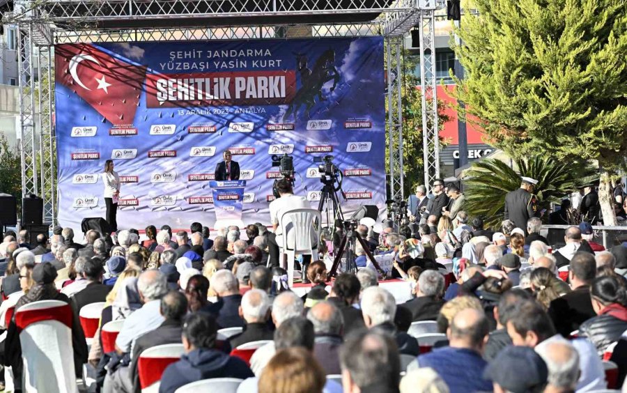 Muratpaşa’da Şehitlik Parkı Törenle Açıldı