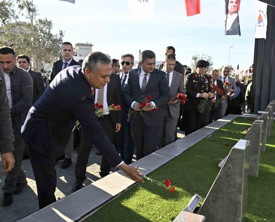 Muratpaşa’da Şehitlik Parkı Törenle Açıldı