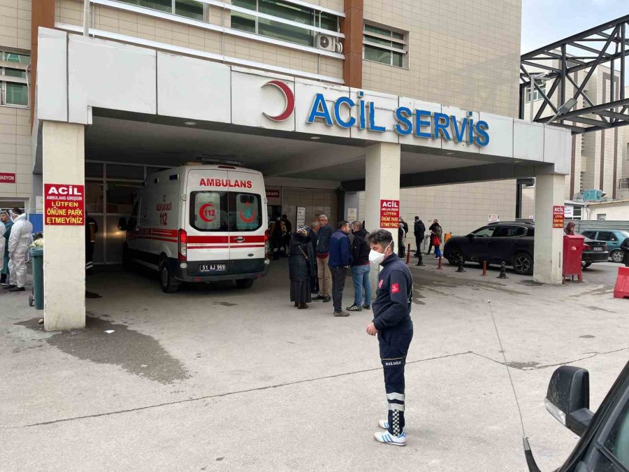 Niğde Gazozu Fabrikasında Temizlemek İçin Girdikleri Su Kazanı Sonları Oldu