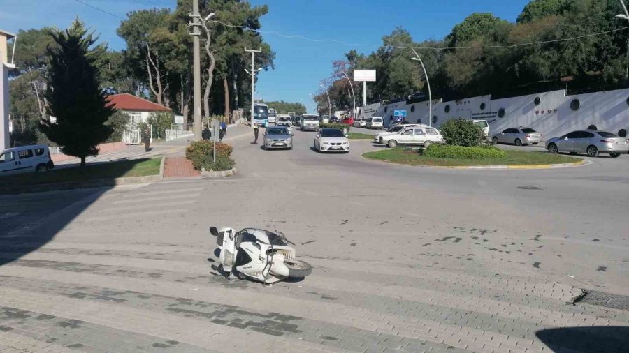 Kamyonla Çarpışan Motosiklet Sürücüsünün Sürüklendiği Anlar Kamerada