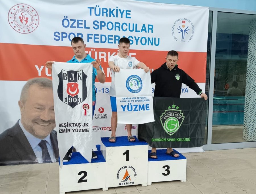 Tepebaşı’nın Özel Sporcusundan Büyük Başarı