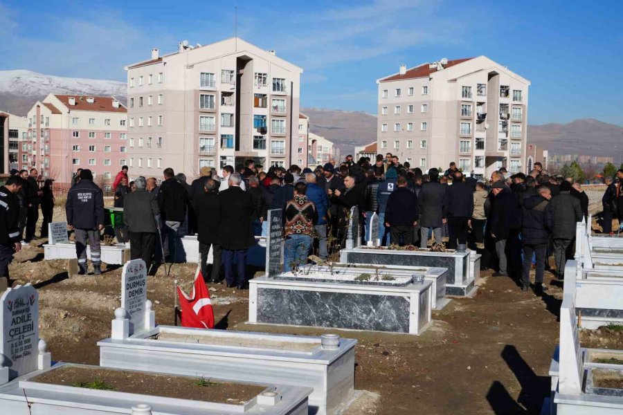 Niğde Gazozu Fabrikası’nda Kimyasal Maddeden Zehirlenen İşçi Toprağa Verildi